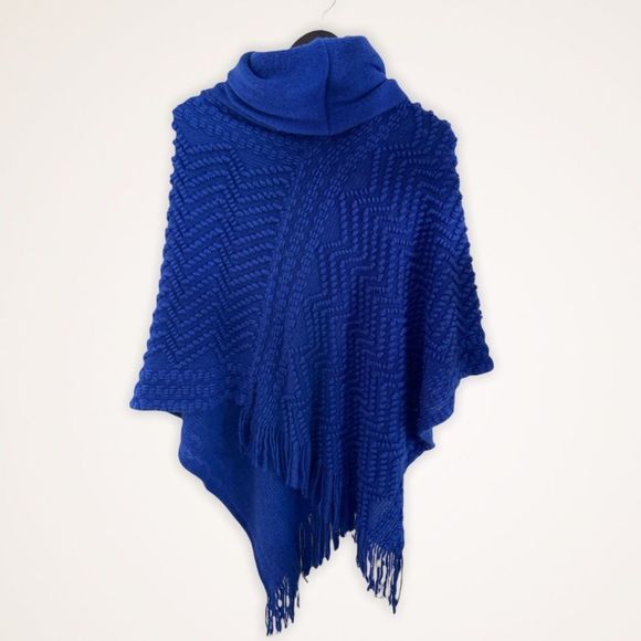 GUILTY COUTURE One Size Turtleneck Fringe Knit Poncho - Picture 2 of 9